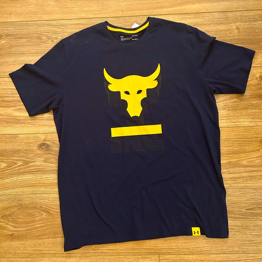 The Rock Under Armour short sleeve t-shirt